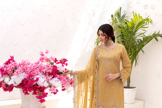 SIFARISH - LUXURY FANCY PEARL CHIKANKARI EDIT 3PC UNSTITCHED