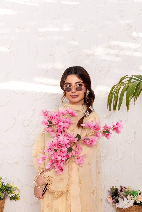 SIFARISH - LUXURY FANCY PEARL CHIKANKARI EDIT 3PC UNSTITCHED