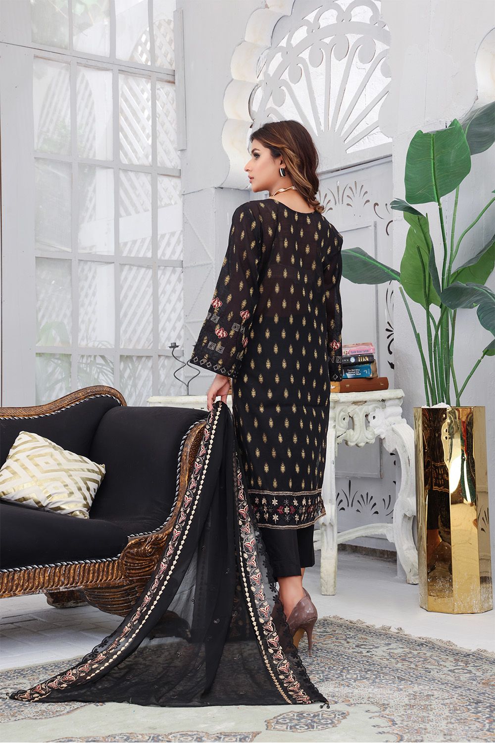 Unstitched - 3 Pc Handwork Embroidered Cotton Suit