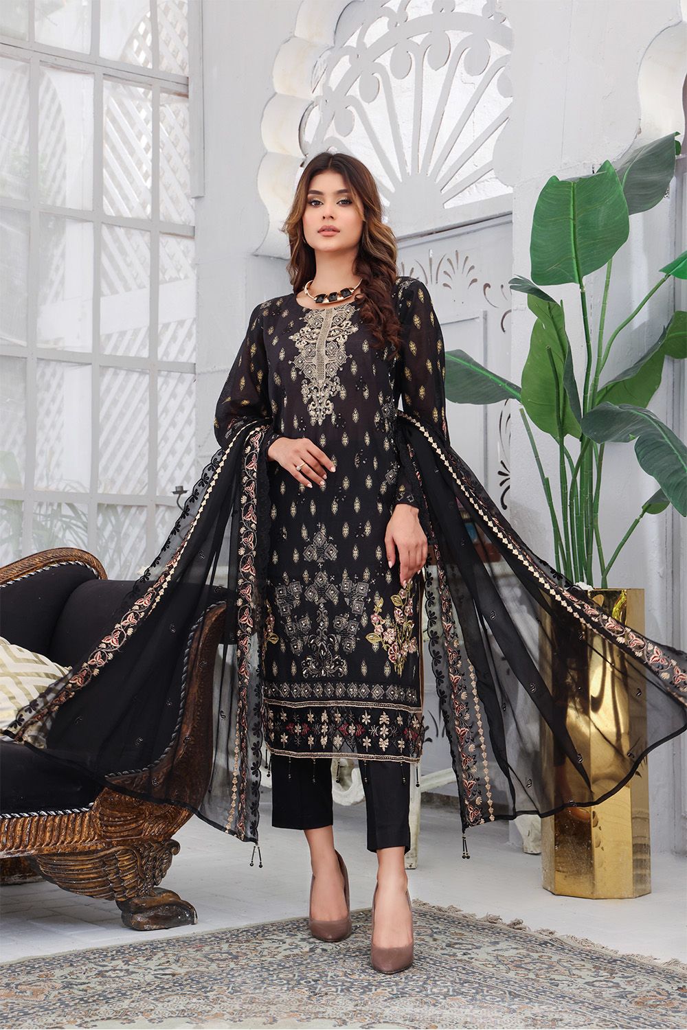 Unstitched - 3 Pc Handwork Embroidered Cotton Suit